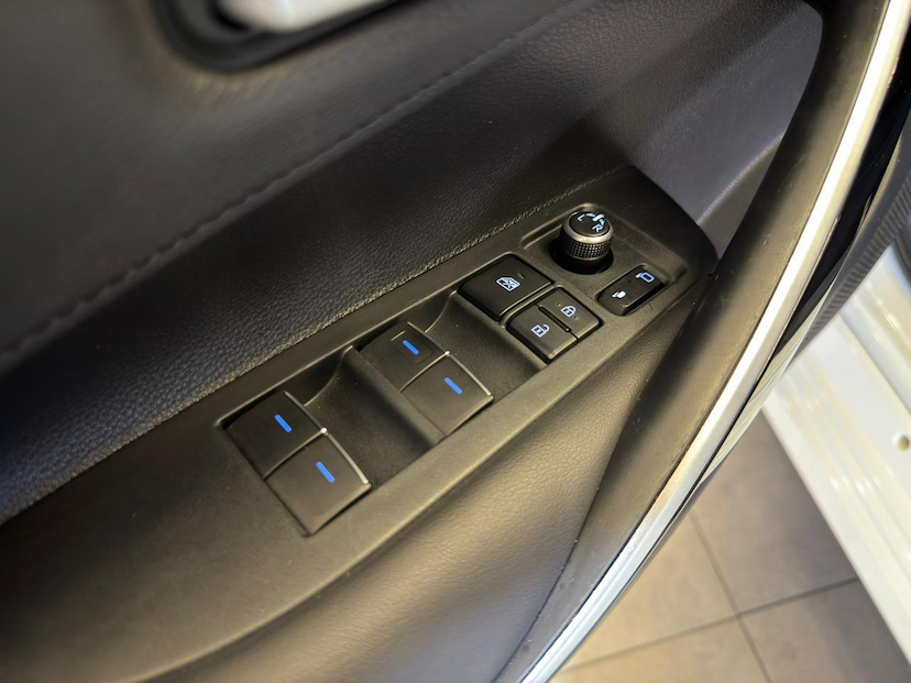 Foto do veículo TOYOTA COROLLA  XEI 20 2022 67.405 KM 124.900,00