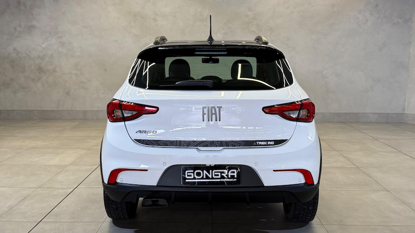 Foto do veículo FIAT ARGO  TREKKING 1.3 2022 34.611 KM 75.900,00