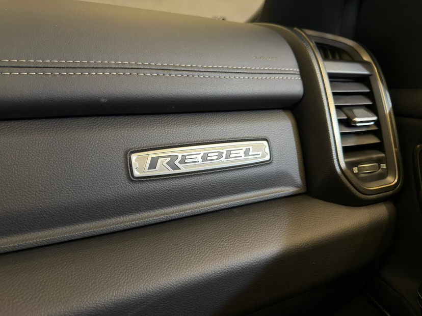 Foto do veículo RAM 1500  REBEL HEMI CC 2022 11.666 KM 334.900,00