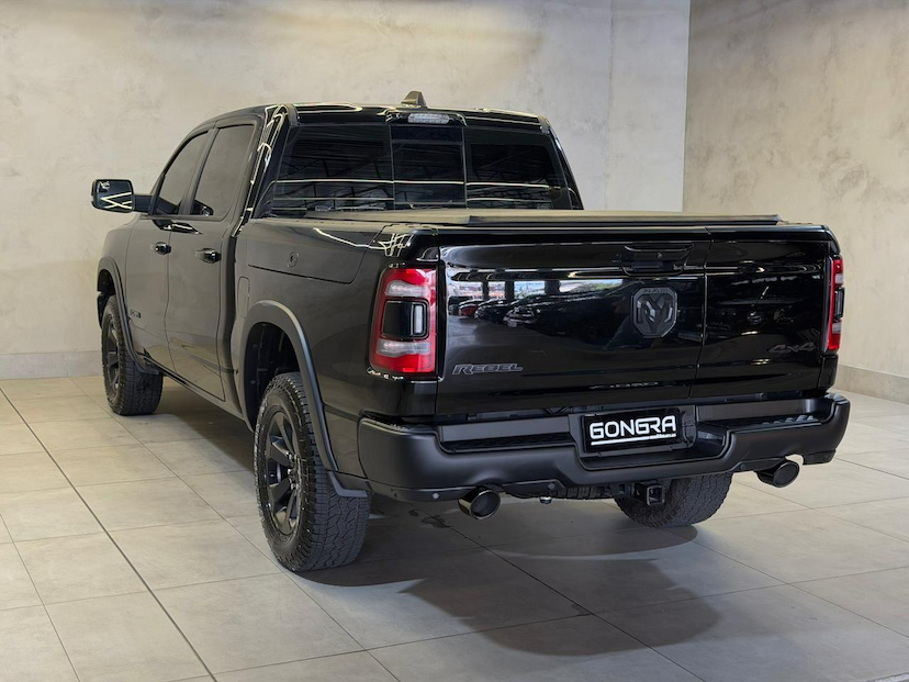 Foto do veículo RAM 1500  REBEL HEMI CC 2022 11.666 KM 334.900,00