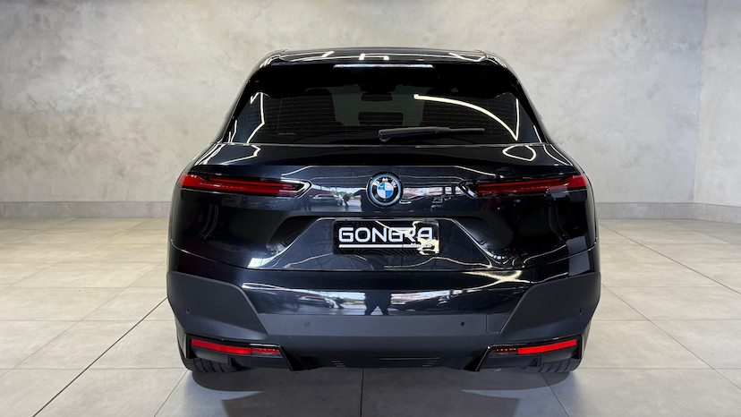 Foto do veículo BMW IX  XDRIVE40 2023 24.105 KM 329.900,00