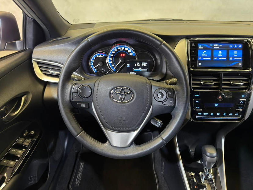 Foto do veículo TOYOTA YARIS  1.5 16V FLEX XS CONNECT MULTIDRIVE 2022 24.224 KM 95.900,00