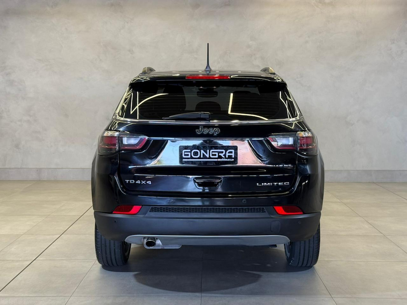 Foto do veículo JEEP COMPASS  LIMITED TD 2023 31.895 KM 168.900,00