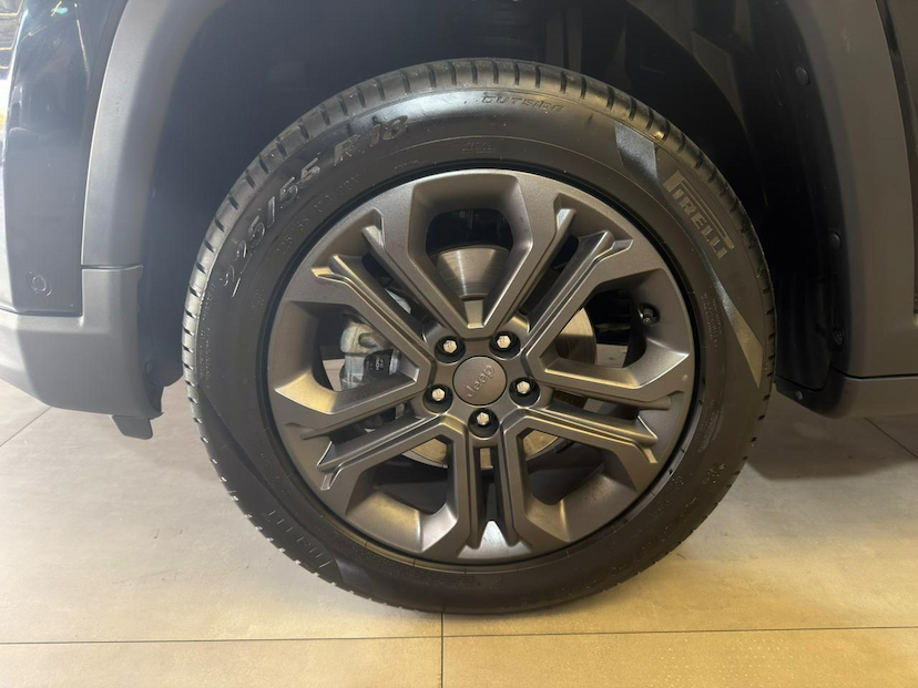 Foto do veículo JEEP COMPASS  LONG T 2025 11.170 KM 156.900,00