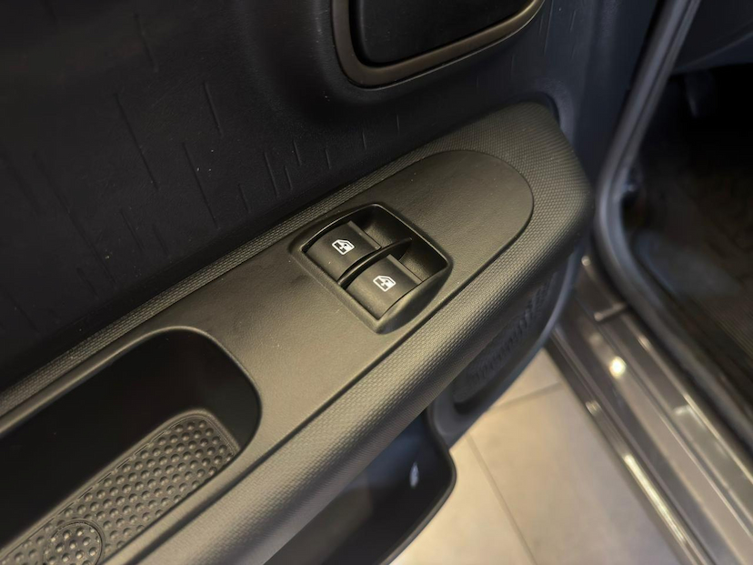 Foto do veículo FIAT MOBI  TREKKING 1.0MT 2025 8.334 KM 69.900,00