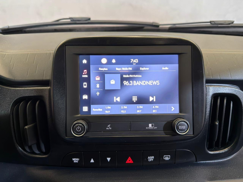 Foto do veículo FIAT MOBI  TREKKING 1.0MT 2025 8.334 KM 69.900,00