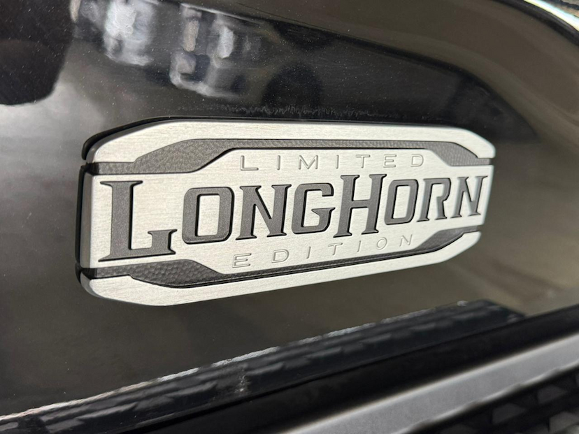 Foto do veículo RAM 3500  LONGHORN 6.7D 2022 473 KM 409.900,00