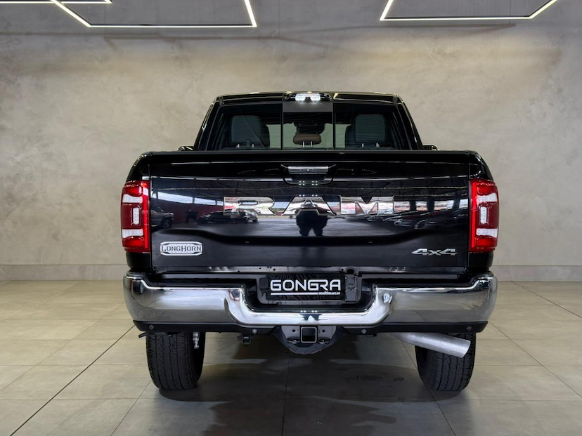 Foto do veículo RAM 3500  LONGHORN 6.7D 2022 473 KM 409.900,00