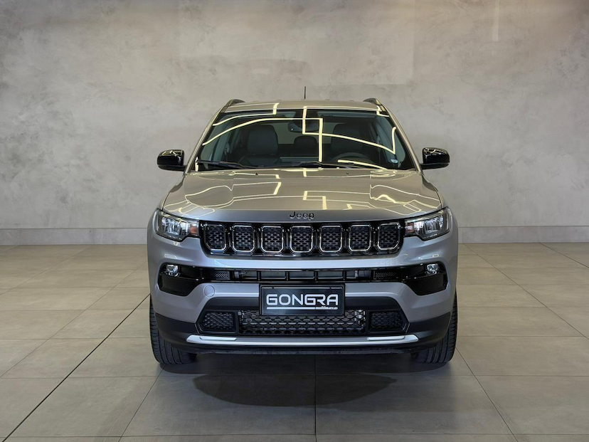 Foto do veículo JEEP COMPASS  LONG TF 2023 28.571 KM 132.900,00