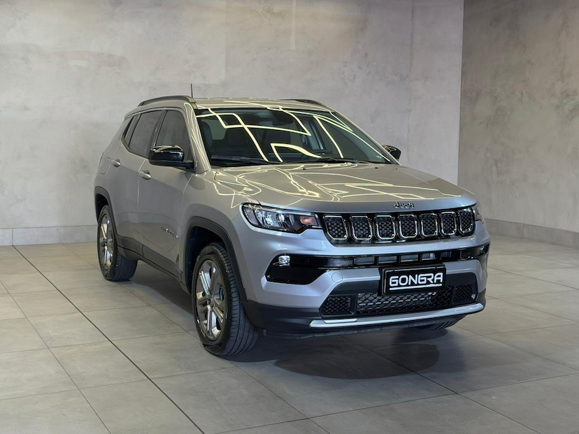 Foto do veículo JEEP COMPASS  LONG TF 2023 28.571 KM 132.900,00