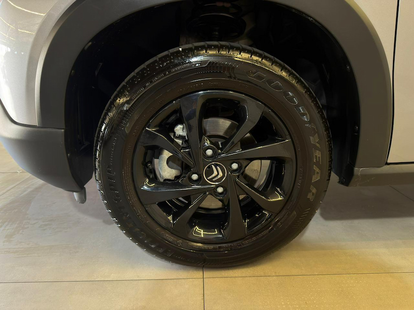 Foto do veículo CITROËN C3  YOU! 1.0 FLEX TURBO 200 AUT. 2025 9.898 KM 92.900,00