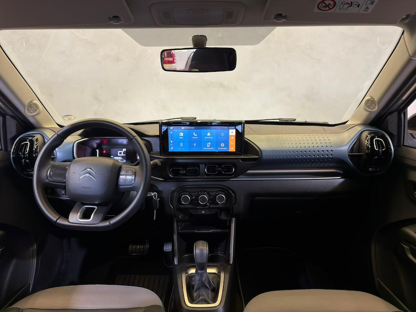 Foto do veículo CITROËN C3  YOU! 1.0 FLEX TURBO 200 AUT. 2025 9.898 KM 92.900,00