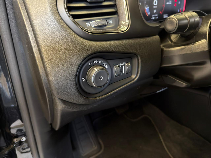 Foto do veículo JEEP RENEGADE  LGTD T270 2024 14.077 KM 114.900,00