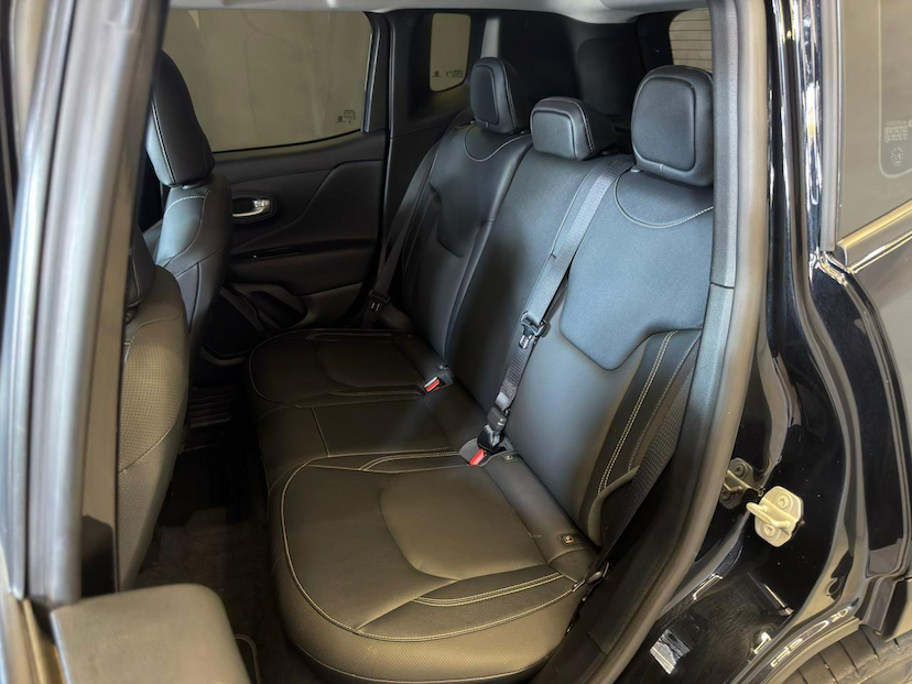 Foto do veículo JEEP RENEGADE  LGTD T270 2024 14.077 KM 114.900,00