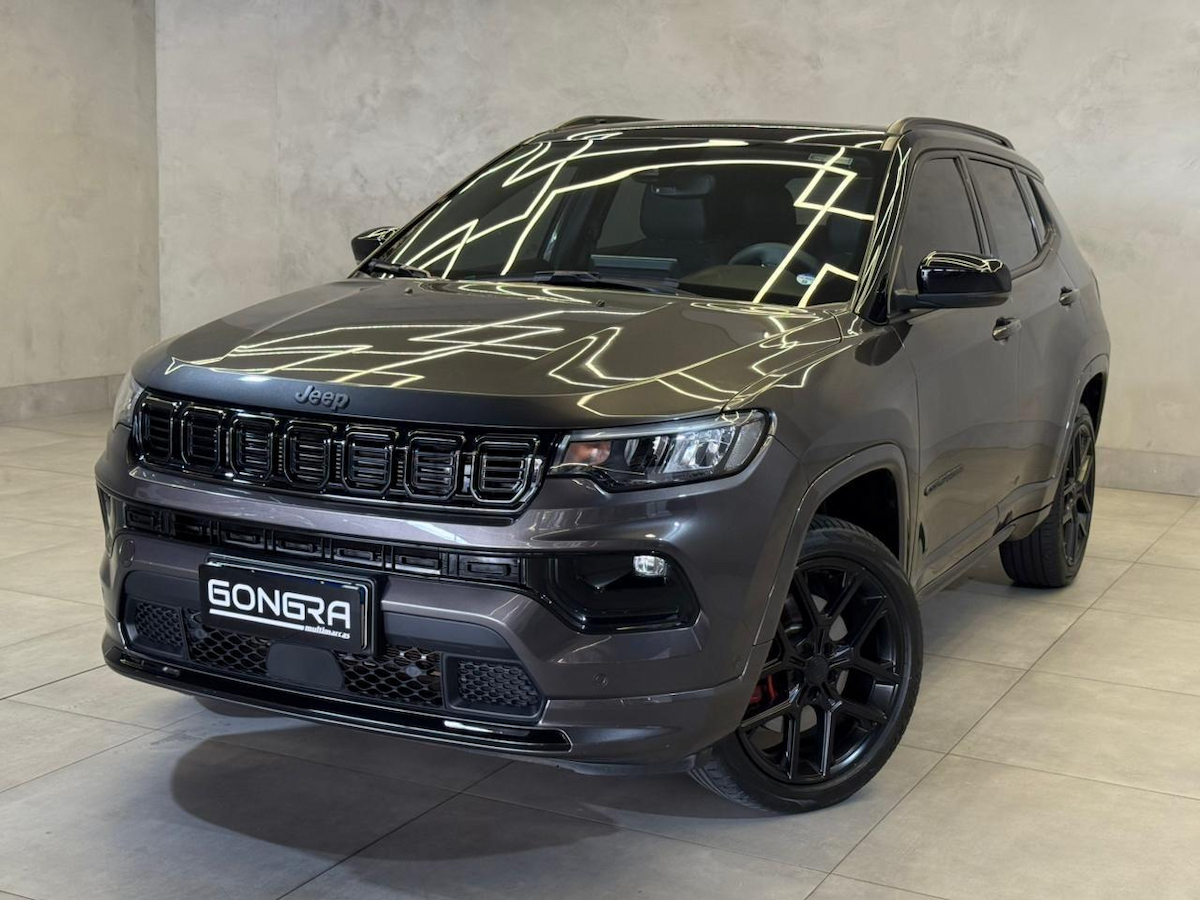 Foto do veículo JEEP COMPASS  BLACK HURRICANE 2.0 4x4 TB AUT 2024/2025 16.959 KM R$ 189.900,00