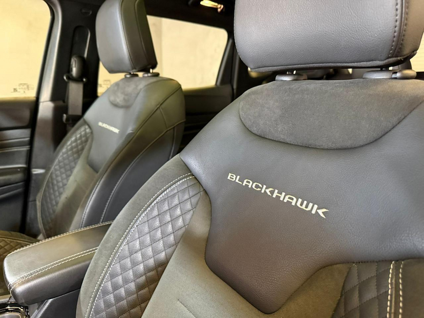 Foto do veículo JEEP COMPASS  BLACK HURRICANE 2.0 4X4 TB AUT 2025 16.959 KM 189.900,00