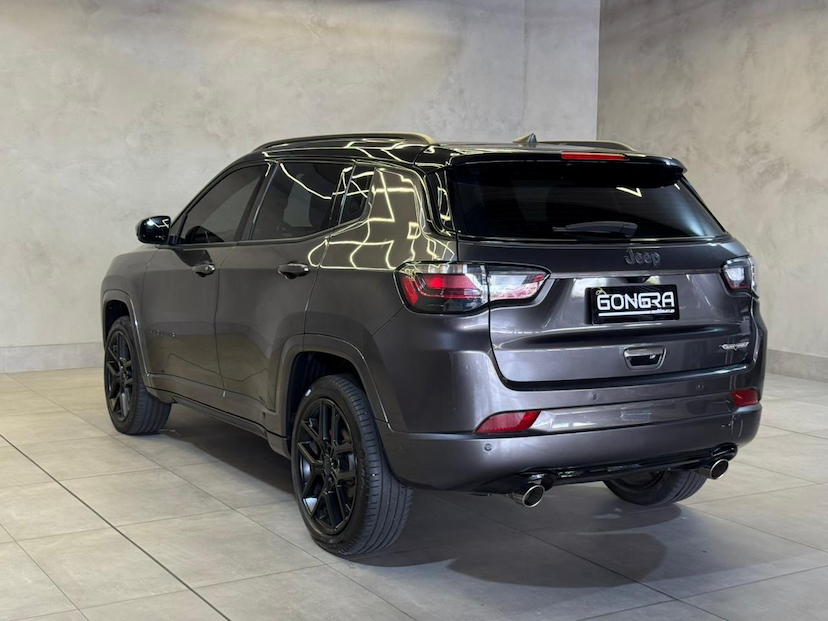 Foto do veículo JEEP COMPASS  BLACK HURRICANE 2.0 4X4 TB AUT 2025 16.959 KM 189.900,00