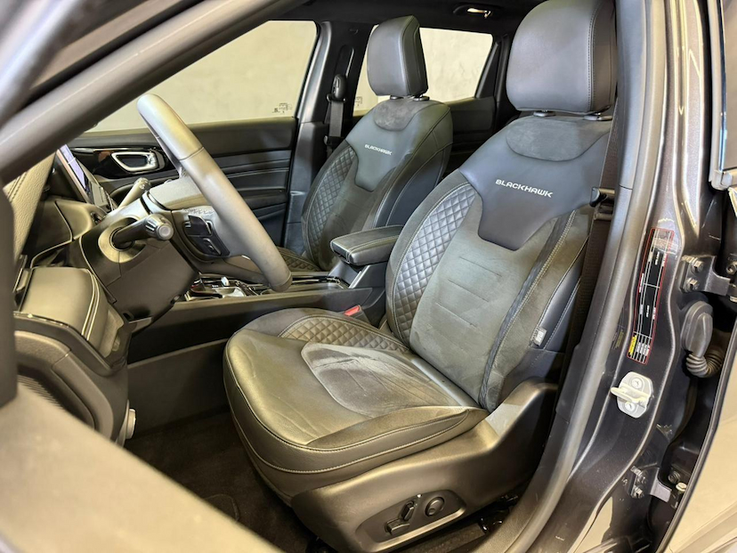 Foto do veículo JEEP COMPASS  BLACK HURRICANE 2.0 4X4 TB AUT 2025 16.959 KM 189.900,00