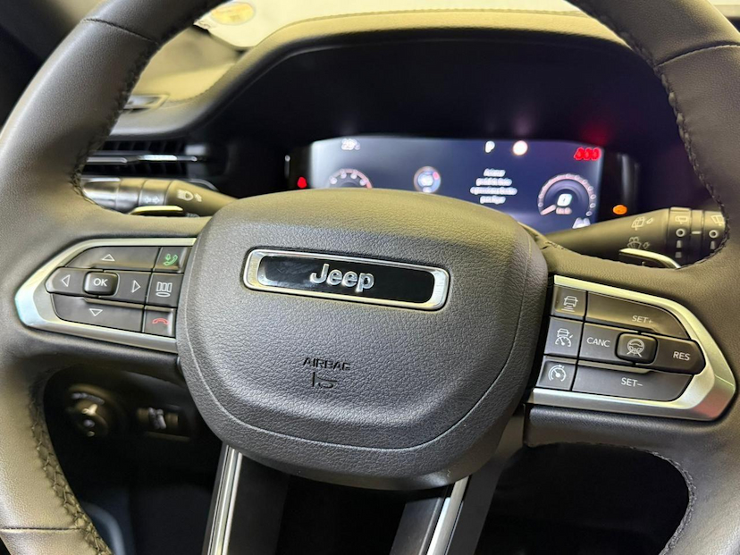Foto do veículo JEEP COMPASS  BLACK HURRICANE 2.0 4X4 TB AUT 2025 16.959 KM 189.900,00