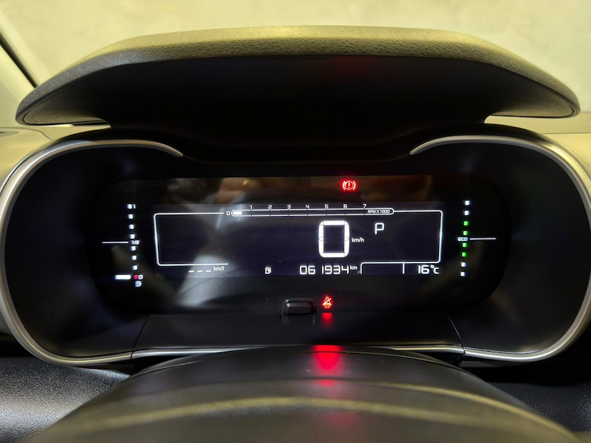Foto do veículo CITROËN C4 CACTUS  FEEL 1.6 16V FLEX AUT. 2022 61.872 KM 79.900,00