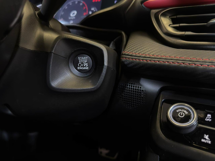 Foto do veículo FIAT FASTBACK  ABARTH 270 2024 18.334 KM 133.900,00