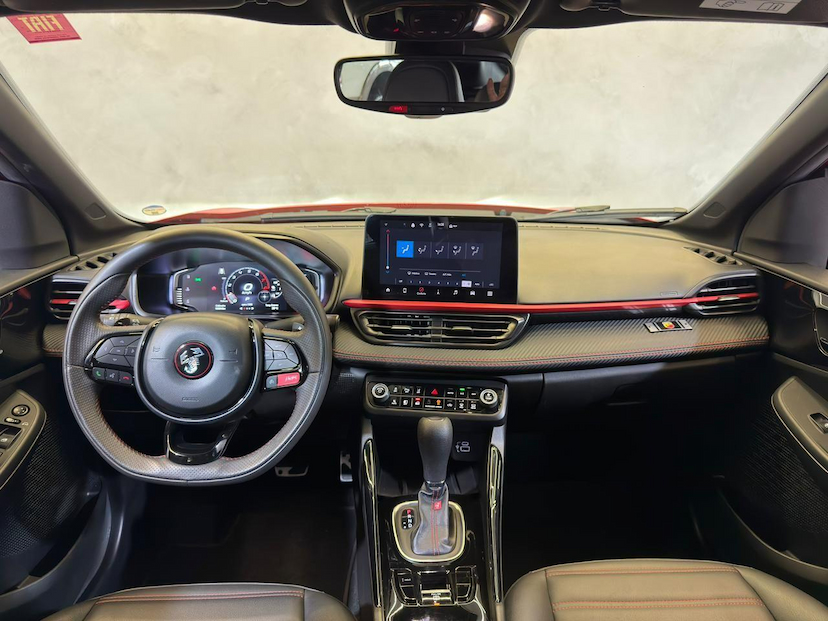 Foto do veículo FIAT FASTBACK  ABARTH 270 2024 18.334 KM 133.900,00