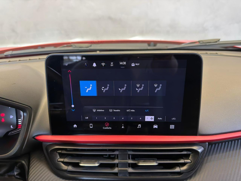 Foto do veículo FIAT FASTBACK  ABARTH 270 2024 18.334 KM 133.900,00