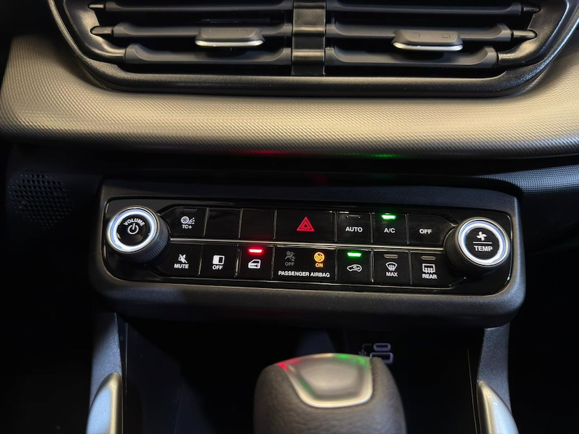 Foto do veículo FIAT FASTBACK  DRIVE 2024 2.916 KM 109.900,00