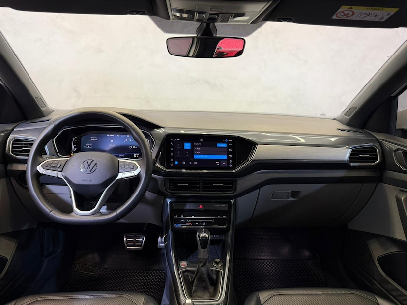 Foto do veículo VOLKSWAGEN T-CROSS T CROSS HL TSI 2024 56.800 KM 129.900,00