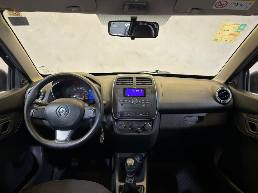 Foto do veículo RENAULT KWID  ZEN 10MT 2019 60.000 KM 42.900,00