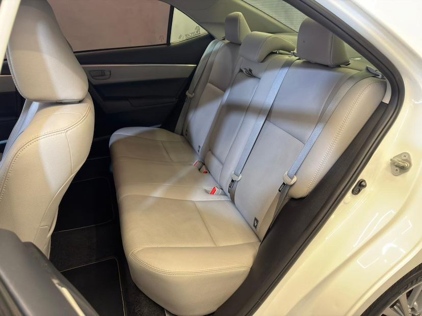Foto do veículo TOYOTA COROLLA  1.8 GLI UPPER 16V FLEX 4P AUTOMÁTICO 2018 65.500 KM 89.900,00