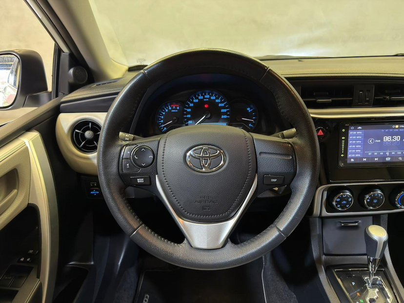 Foto do veículo TOYOTA COROLLA  1.8 GLI UPPER 16V FLEX 4P AUTOMÁTICO 2018 65.500 KM 89.900,00