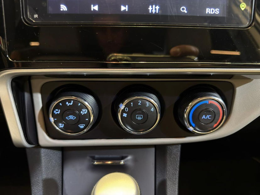 Foto do veículo TOYOTA COROLLA  1.8 GLI UPPER 16V FLEX 4P AUTOMÁTICO 2018 65.500 KM 89.900,00