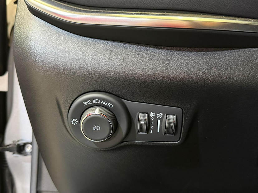 Foto do veículo JEEP COMPASS  LIMITED T 2025 8.652 KM 173.900,00