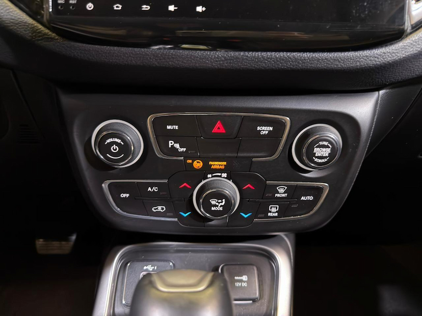 Foto do veículo JEEP COMPASS  SPORT FLEX 2019 51.000 KM 92.900,00