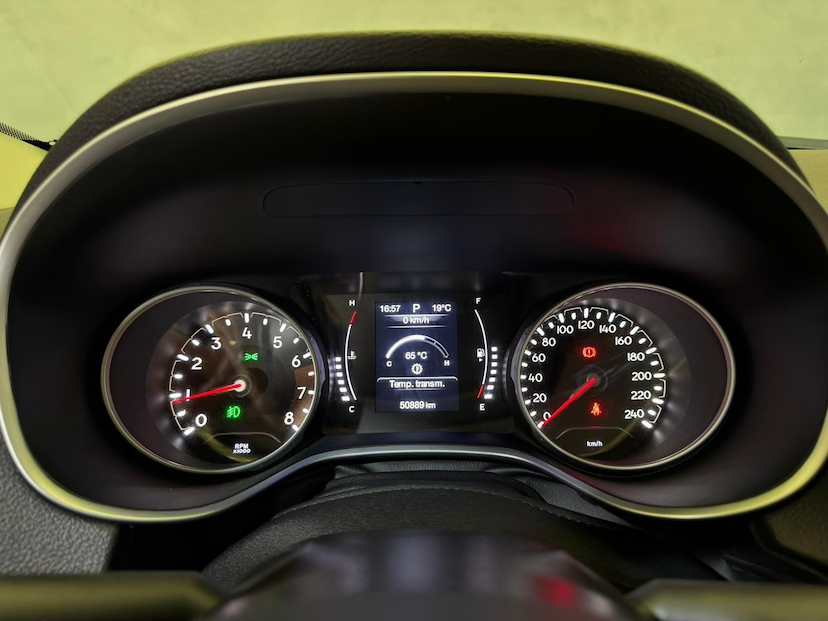 Foto do veículo JEEP COMPASS  SPORT FLEX 2019 51.000 KM 92.900,00
