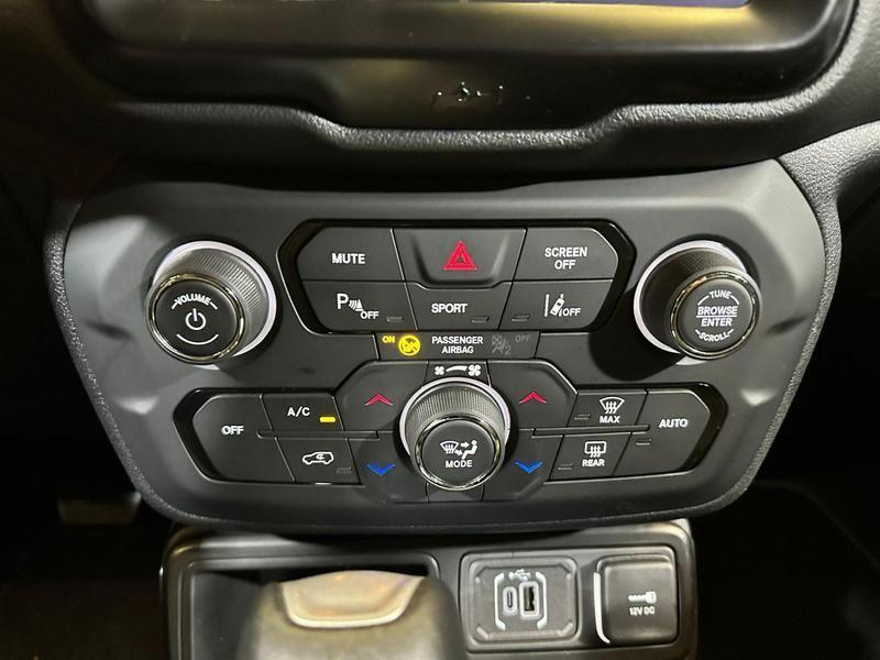 Foto do veículo JEEP RENEGADE  LGTD T270 2024 15.061 KM 114.900,00