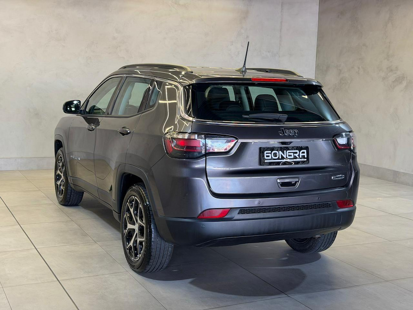 Foto do veículo JEEP COMPASS  LONG T 2025 9.900 KM 155.900,00
