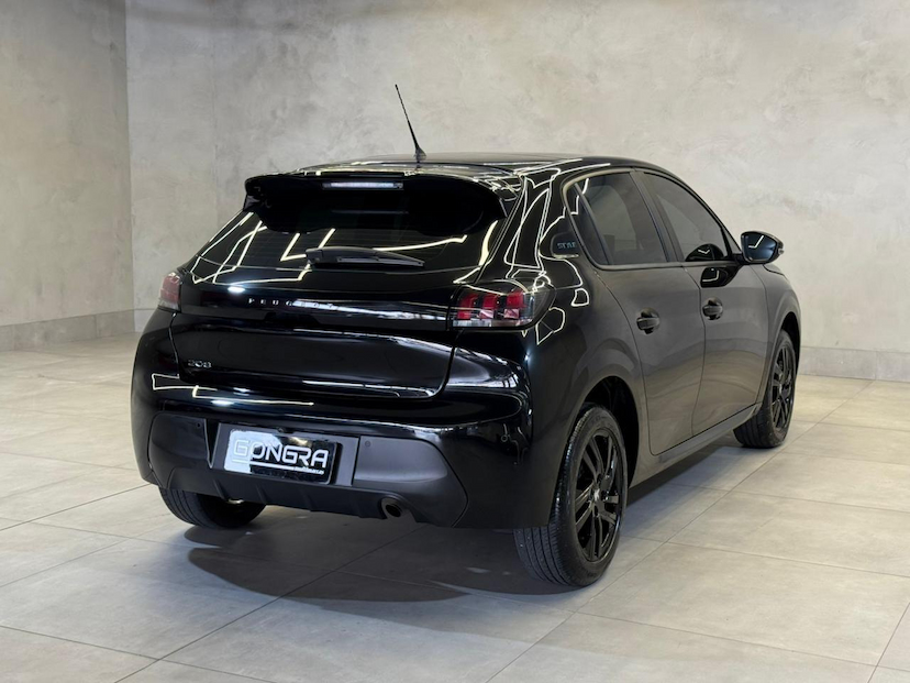 Foto do veículo PEUGEOT 208  STYLE MT 2024 45.807 KM 78.900,00