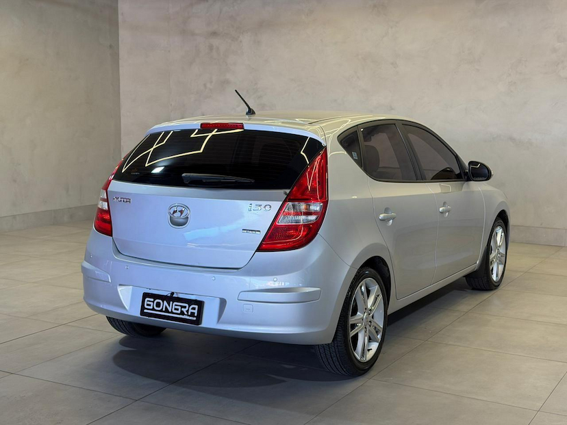 Foto do veículo HYUNDAI I30  2.0 2012 88.312 KM 49.900,00