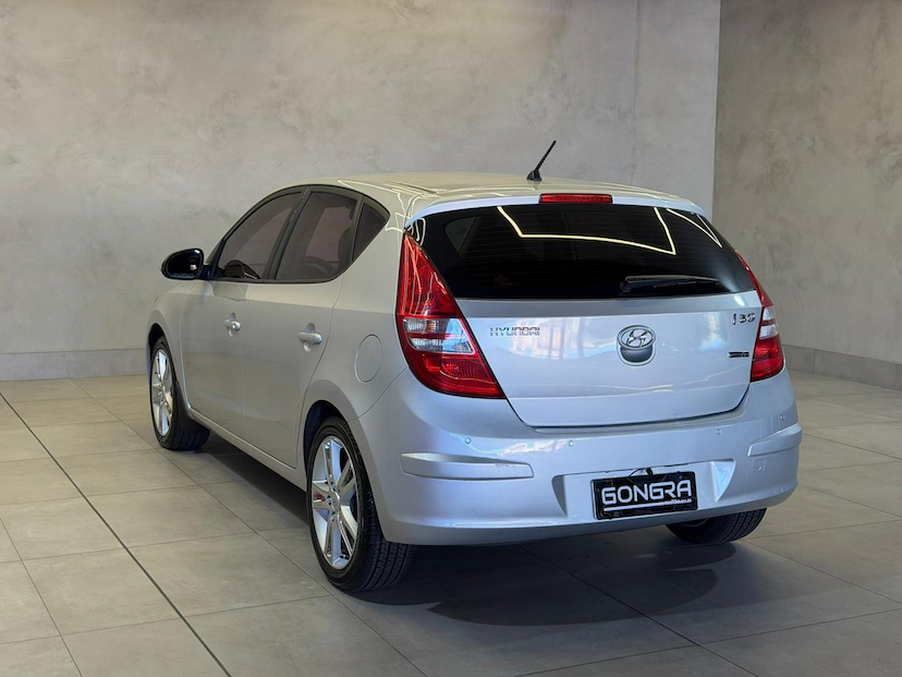 Foto do veículo HYUNDAI I30  2.0 2012 88.312 KM 49.900,00