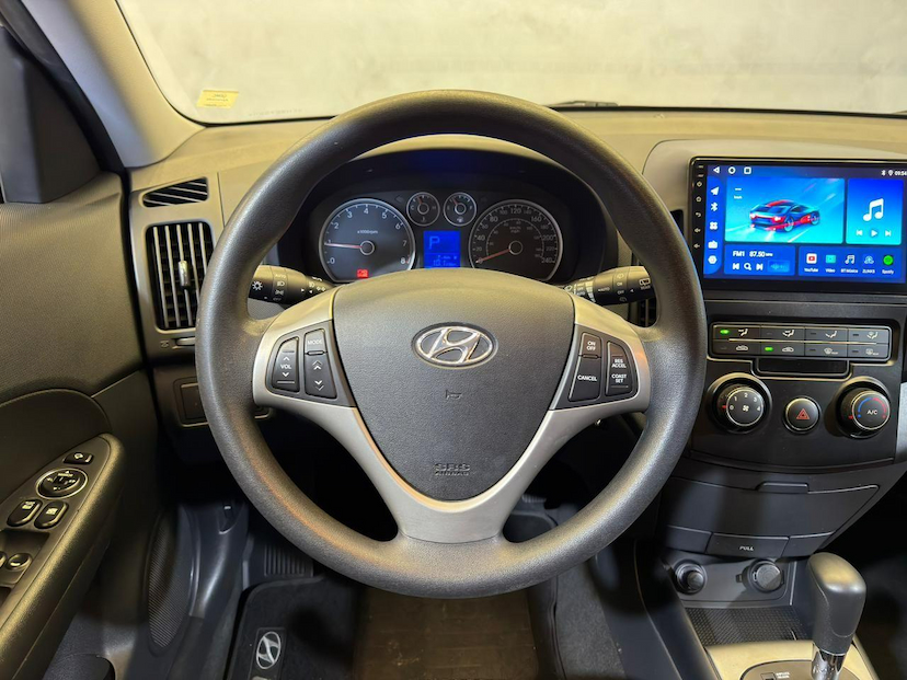Foto do veículo HYUNDAI I30  2.0 2012 88.312 KM 49.900,00