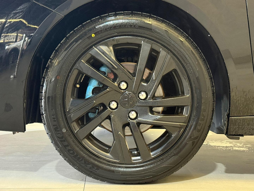 Foto do veículo PEUGEOT 208  LIKE PK MT 2022 59.549 KM 57.900,00