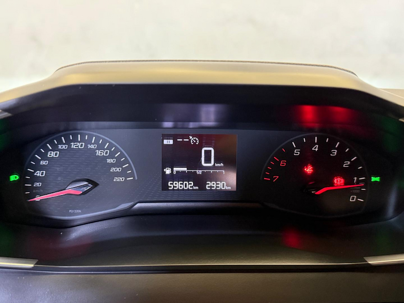 Foto do veículo PEUGEOT 208  LIKE PK MT 2022 59.549 KM 57.900,00