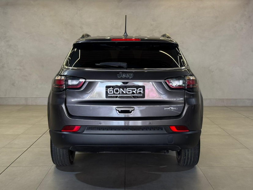 Foto do veículo JEEP COMPASS  LONG T 2025 10.302 KM 155.900,00