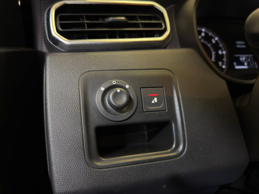 Foto do veículo RENAULT DUSTER  ICONIC 1.3 TB 16V FLEX AUT. 2023 72.818 KM 98.900,00