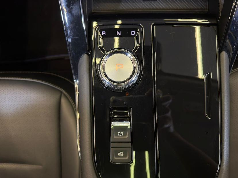 Foto do veículo GWM HAVAL H6  H6 PHEV34 AWD 2024 29.315 KM 199.900,00