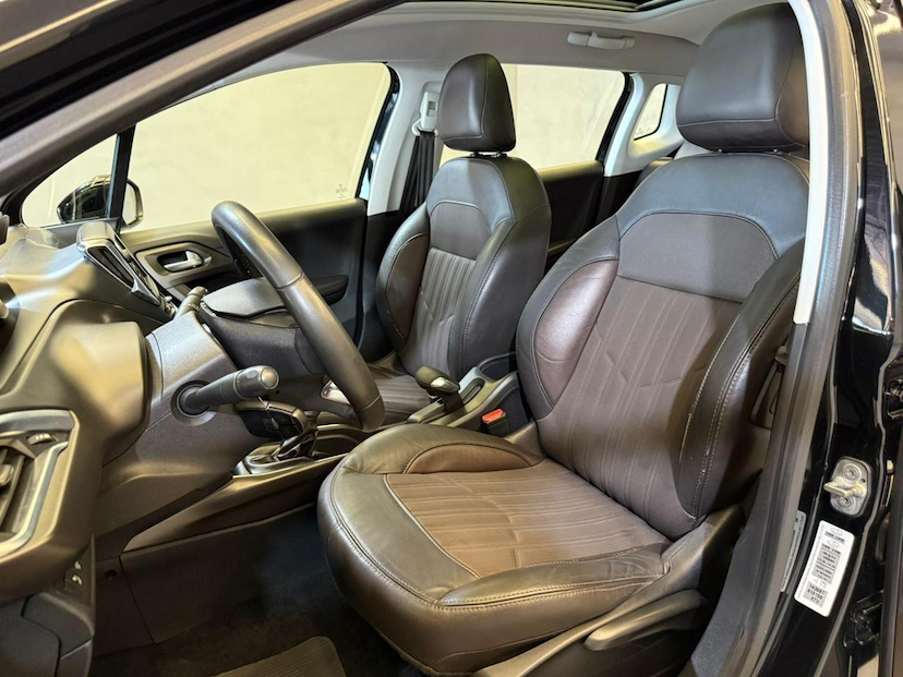 Foto do veículo PEUGEOT 2008  GRIFFE 1.6 MANUAL 2016 113.920 KM 58.900,00