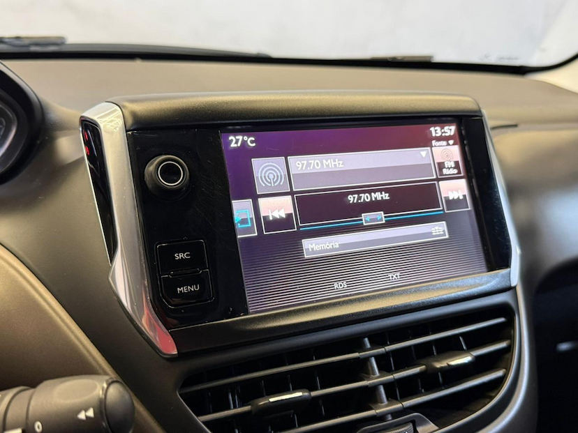 Foto do veículo PEUGEOT 2008  GRIFFE 1.6 MANUAL 2016 113.920 KM 58.900,00