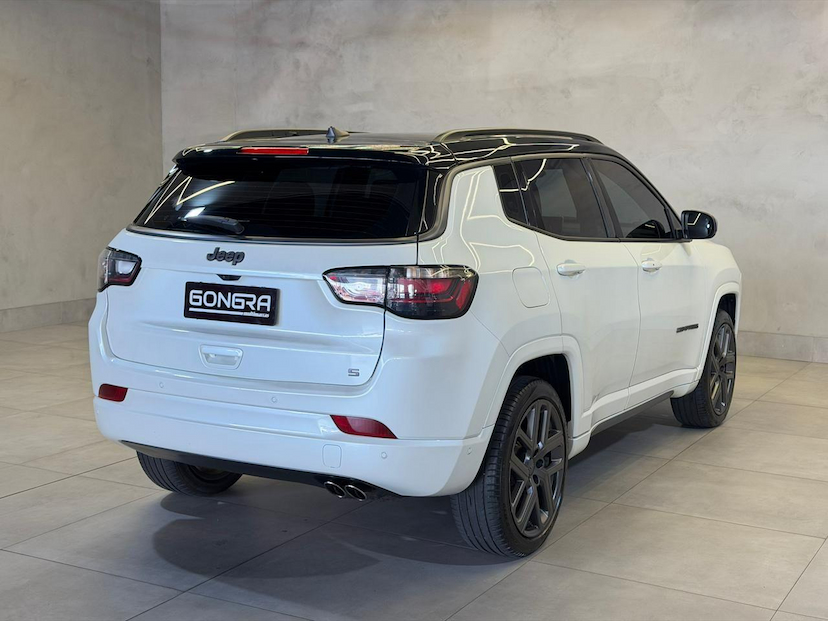 Foto do veículo JEEP COMPASS  SERIE S T 2025 25.837 KM 186.900,00